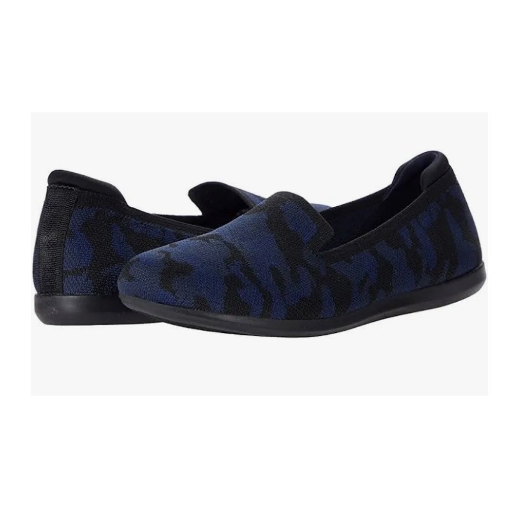 Clarks Carly Dream Women 10 Navy Camo Cloudsteppers Knit Loafers Slip On Comfort